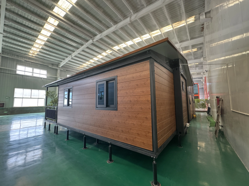 ⭐⭐⭐⭐⭐            Fertighaus im Luxuscontainer