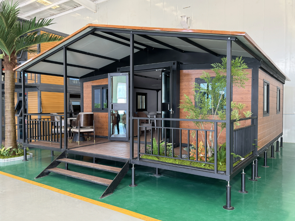 ⭐⭐⭐⭐⭐            Fertighaus im Luxuscontainer